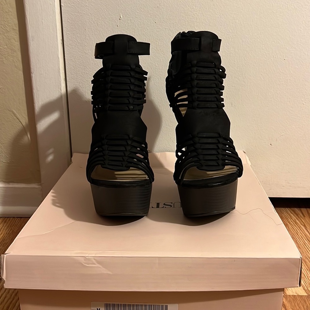 JustFab, Black Wedges
